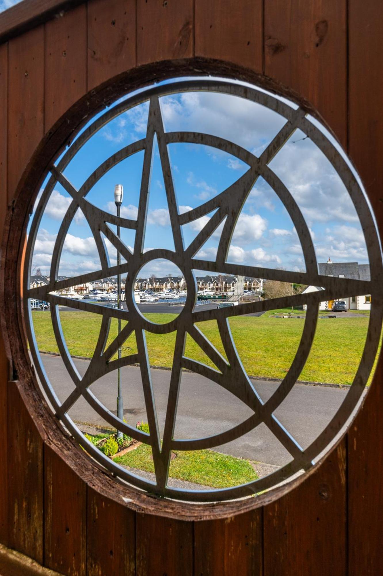 Shannonside - Stylish 5 Bed Marina Home & 40Ft Mooring Termonbarry Kültér fotó